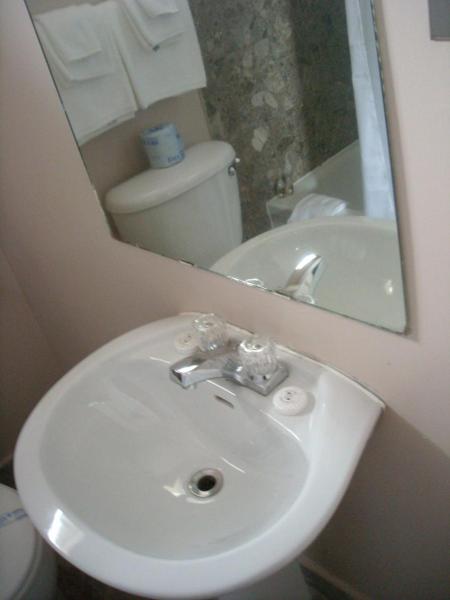 לונגאיל Grand Motel Saint-Hubert מראה חיצוני תמונה