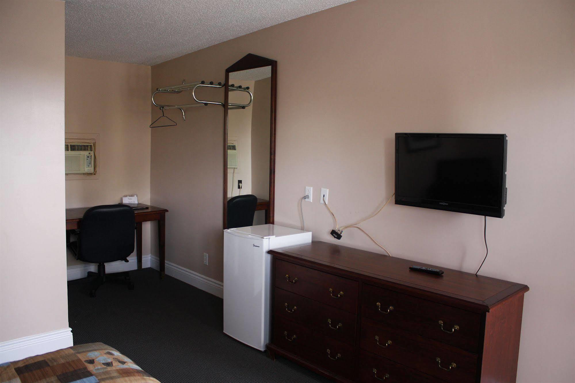 לונגאיל Grand Motel Saint-Hubert מראה חיצוני תמונה
