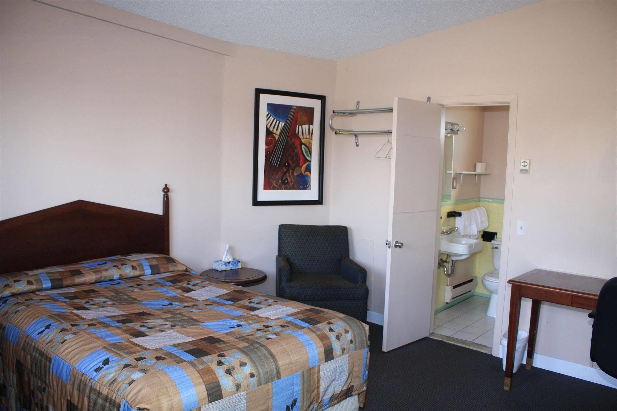 לונגאיל Grand Motel Saint-Hubert מראה חיצוני תמונה